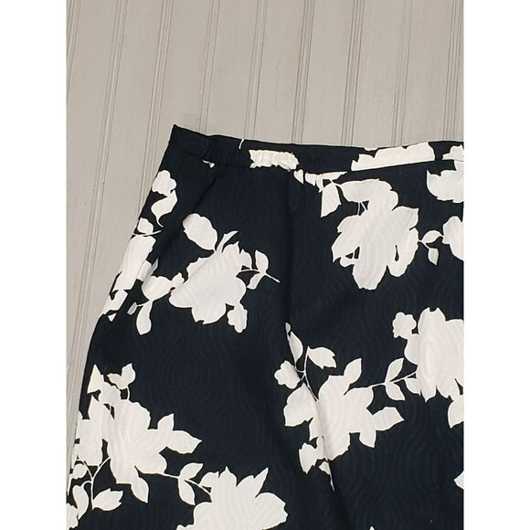 Talbots Skirt, Women's Plus 18W, Black & White Floral, Straight, Knee Length - Picture 6 of 9
